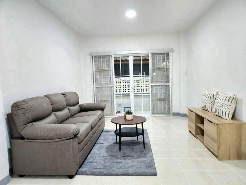 อีสเทิร์นแลนด์เฮ้าส์ 3 ศรีราชา, Chon Buri (Pattaya), Surasak, Si Racha, Chon Buri (Pattaya), 3 Bedrooms, 80 sqm, Townhouse For Sale, by A.T.A. Property, 500526166 - DDproperty.com