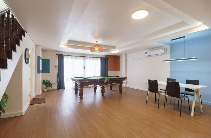 5-BR Townhouse, Bangkok, Khlong Tan Nua, Watthana, Bangkok, 5 Bedrooms, 240 sqm, Townhouse For Rent, by Sataporn Jalao, 500526173 - DDproperty.com