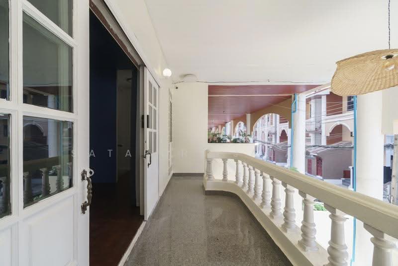 5-BR Townhouse, Bangkok, Khlong Tan Nua, Watthana, Bangkok, 5 Bedrooms, 240 sqm, Townhouse For Rent, by Sataporn Jalao, 500526173 - DDproperty.com