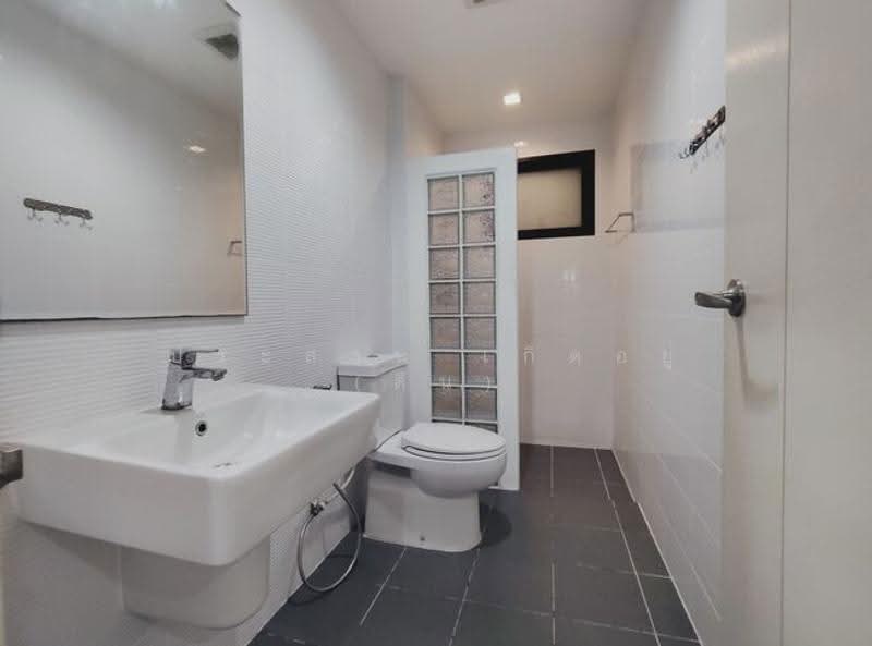 Casa Ville Ramkhamhaeng – Wongwaen 2, Bangkok, Kheha Romklao Road, Khlong Song Ton Nun, Lat Krabang, Bangkok, 4 Bedrooms, 160 sqm, Single Detached House For Sale, by ประสาน เกิดอยู่ (ดีน), 500526180 - DDproperty.com