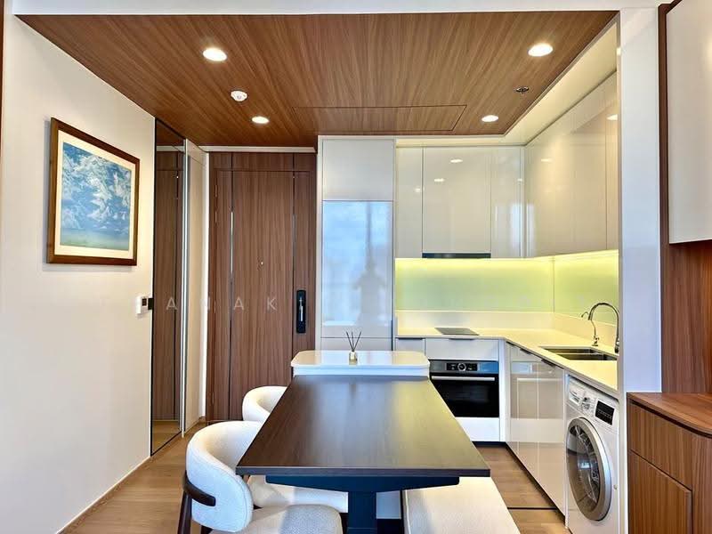 Anil Sathorn 12, Bangkok, 122 N Sathon Rd, Thung Maha Mek, Sathon, Bangkok, 1 Bedroom, 45 sqm, Condo For Rent, by Thanakit Pongpit, 500526225 - DDproperty.com