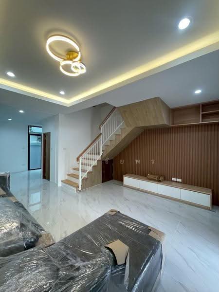 Modern Life HOME @ Huai Khwang, Bangkok, สุทธิสาร, Samsen Nok, Huai Khwang, Bangkok, 3 Bedrooms, 260 sqm, Single Detached House For Sale, by คุณ ชัยพร, 500526236 - DDproperty.com