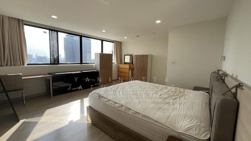 President Park Sukhumvit 24, Bangkok, 99 Sukhumvit 24 Alley, Khlongtoei Nua, Watthana, Bangkok, 4 Bedrooms, 223 sqm, Condo For Sale, by Yaninatta Jaturaphut, 500526237 - DDproperty.com