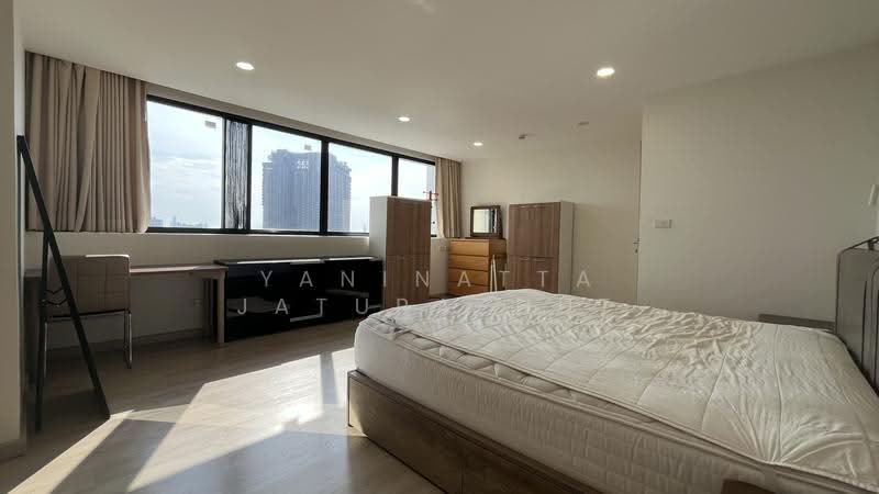 President Park Sukhumvit 24, Bangkok, 99 Sukhumvit 24 Alley, Khlongtoei Nua, Watthana, Bangkok, 4 Bedrooms, 223 sqm, Condo For Sale, by Yaninatta Jaturaphut, 500526237 - DDproperty.com
