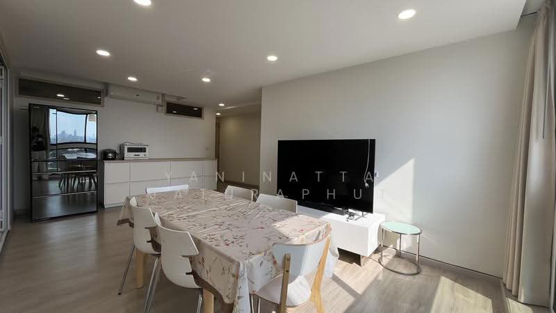 President Park Sukhumvit 24, Bangkok, 99 Sukhumvit 24 Alley, Khlongtoei Nua, Watthana, Bangkok, 4 Bedrooms, 223 sqm, Condo For Sale, by Yaninatta Jaturaphut, 500526237 - DDproperty.com