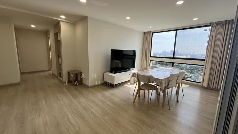 President Park Sukhumvit 24, Bangkok, 99 Sukhumvit 24 Alley, Khlongtoei Nua, Watthana, Bangkok, 4 Bedrooms, 223 sqm, Condo For Sale, by Yaninatta Jaturaphut, 500526237 - DDproperty.com