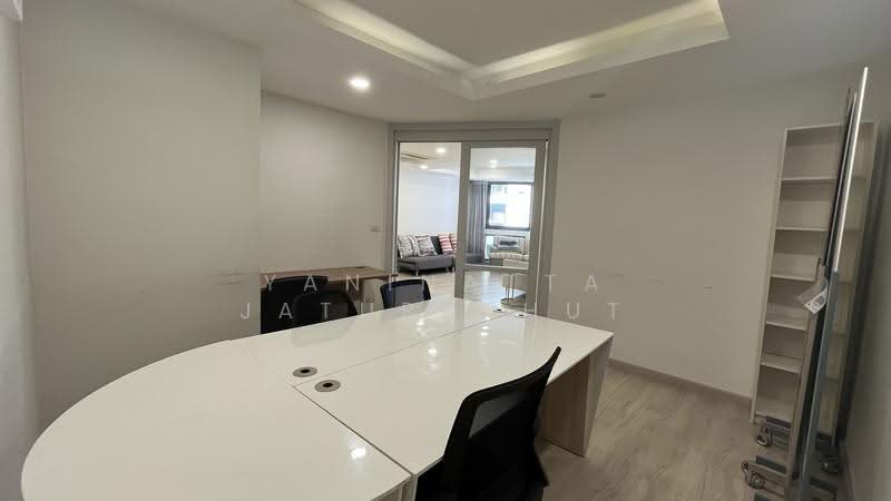 President Park Sukhumvit 24, Bangkok, 99 Sukhumvit 24 Alley, Khlongtoei Nua, Watthana, Bangkok, 4 Bedrooms, 223 sqm, Condo For Sale, by Yaninatta Jaturaphut, 500526237 - DDproperty.com