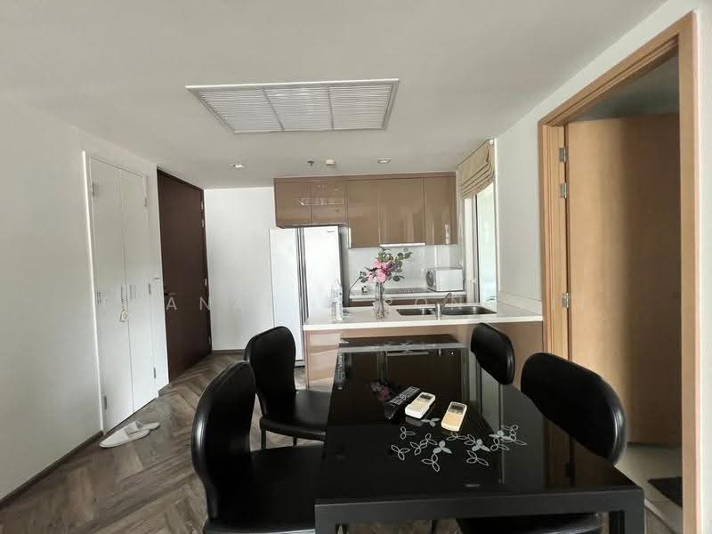 Siri At Sukhumvit, Bangkok, 902 Sukhumvit Road, Phra Kanong, Khlong Toei, Bangkok, 2 Bedrooms, 74 sqm, Condo For Rent, by Thanakit Pongpit, 500526241 - DDproperty.com