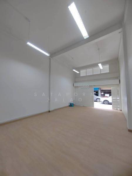 4-BR Townhouse, Bangkok, Samsen Nai, Phaya Thai, Bangkok, 4 Bedrooms, 445 sqm, Townhouse For Rent, by Sataporn Jalao, 500526265 - DDproperty.com
