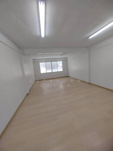 4-BR Townhouse, Bangkok, Samsen Nai, Phaya Thai, Bangkok, 4 Bedrooms, 445 sqm, Townhouse For Rent, by Sataporn Jalao, 500526265 - DDproperty.com