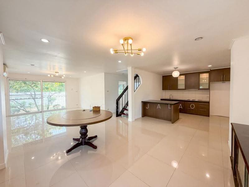 4-BR House, Bangkok, Bang Chak, Phra Khanong, Bangkok, 4 Bedrooms, 300 sqm, Single Detached House For Rent, by Sataporn Jalao, 500526270 - DDproperty.com