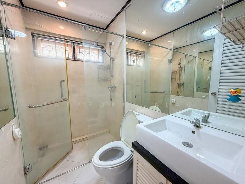 4-BR House, Bangkok, Bang Chak, Phra Khanong, Bangkok, 4 Bedrooms, 300 sqm, Single Detached House For Rent, by Sataporn Jalao, 500526270 - DDproperty.com