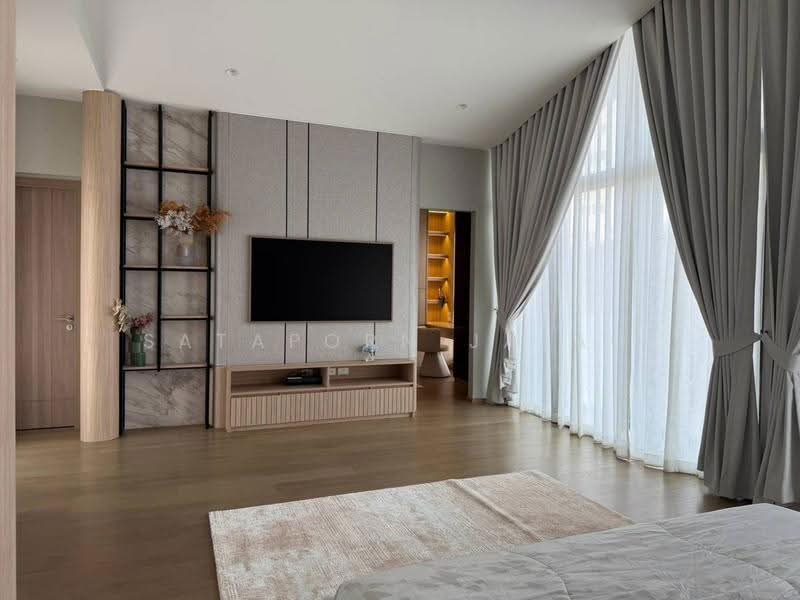 3-BR Townhouse, Bangkok, Bang Chak, Phra Khanong, Bangkok, 3 Bedrooms, 320 sqm, Townhouse For Rent, by Sataporn Jalao, 500526284 - DDproperty.com