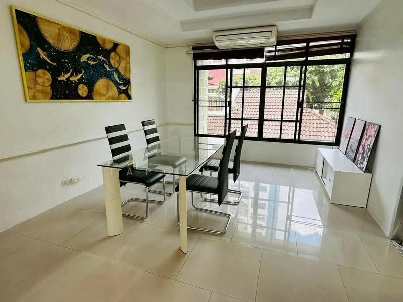 Moo Baan Chicha Castle, Bangkok, Sukhumvit 31, Khlongtoei Nua, Watthana, Bangkok, 4 Bedrooms, 350 sqm, Townhouse For Rent, by Sataporn Jalao, 500526307 - DDproperty.com