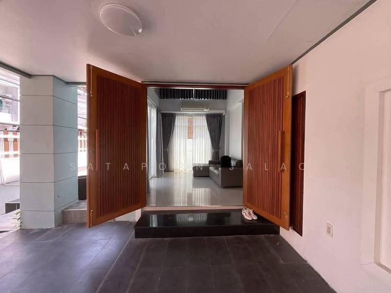 บ้าน 4-ห้องนอน, กรุงเทพ, ห้วยขวาง, กรุงเทพ, 410 ตร.ม., บ้านเดี่ยว ให้เช่า, โดย Sataporn Jalao, 500526337 - DDproperty.com