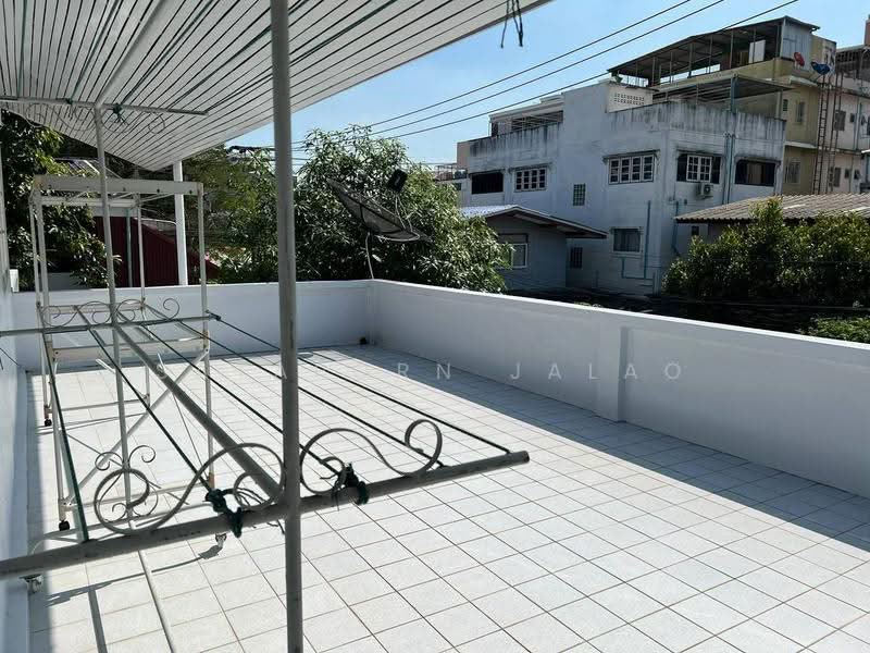 บ้าน 4-ห้องนอน, กรุงเทพ, ดินแดง, กรุงเทพ, 300 ตร.ม., บ้านเดี่ยว ให้เช่า, โดย Sataporn Jalao, 500526342 - DDproperty.com