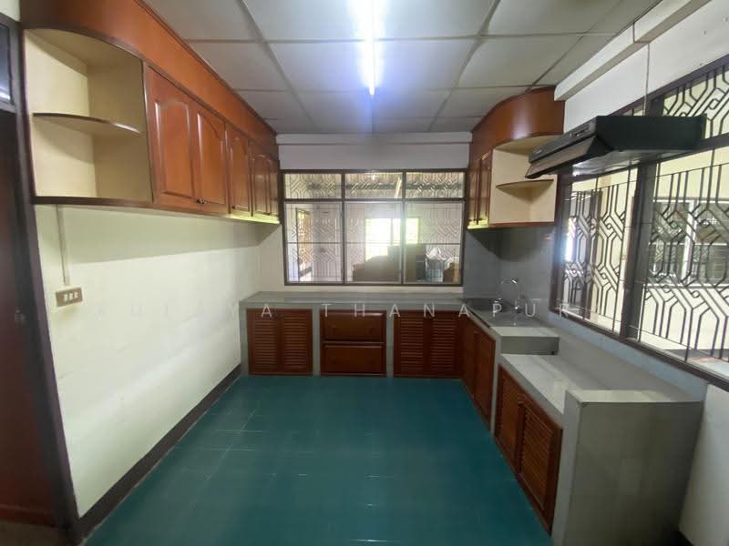Classic 2-Story House, Soi Ruenrom, Mak Khaeng, Udon Thani, ซ.รื่นรมย์, Mak Khaeng, Muang Udon Thani, Udon Thani, 2 Bedrooms, 180 sqm, Single Detached House For Sale, by Kulaya Thanapura, 500526369 - DDproperty.com