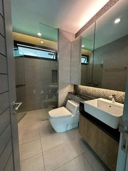 4-BR Villa, Bangkok, Khlong Tan Nua, Watthana, Bangkok, 4 Bedrooms, 430 sqm, Villa For Sale, by Sataporn Jalao, 500526376 - DDproperty.com