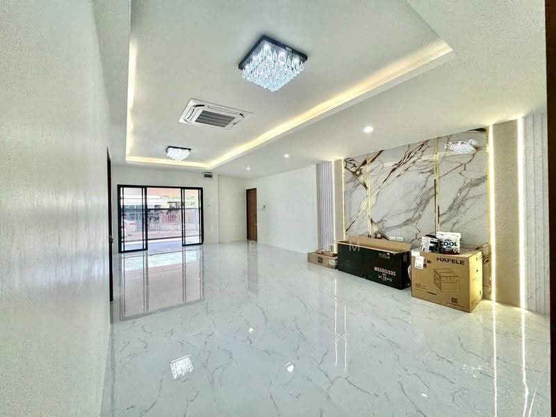 undefined, Phuket, Pa Khlok, Thalang, Phuket, 3 Bedrooms, 204 sqm, Semi-Detached House (Twin House) For Sale, by Puttirat Kleebyam, 500526421 - DDproperty.com