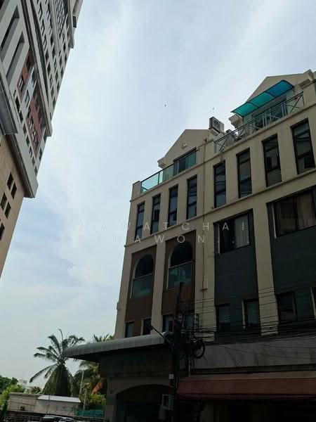 The Winning Tower, Bangkok, 958 Sukhumvit 71 Road, Khlong Tan Nua, Watthana, Bangkok, 1 Bedroom, 55 sqm, Condo For Rent, by Thawatchai Methawongworakul, 500526432 - DDproperty.com