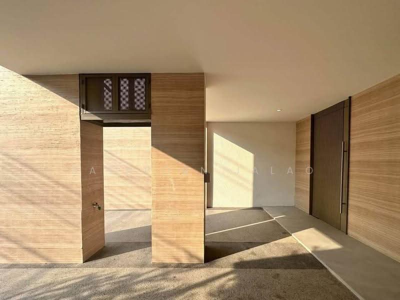 5-BR Townhouse, Bangkok, Phra Kanong Nua, Watthana, Bangkok, 5 Bedrooms, 547 sqm, Townhouse For Sale, by Sataporn Jalao, 500526433 - DDproperty.com