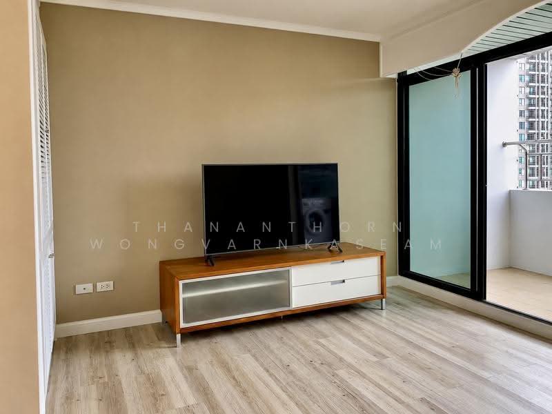 J.C. Tower, Bangkok, Soi Sukhumvit 55, Khlong Tan Nua, Watthana, Bangkok, 2 Bedrooms, 85 sqm, Condo For Sale, by Thananthorn Wongvarnkaseam, 500526456 - DDproperty.com