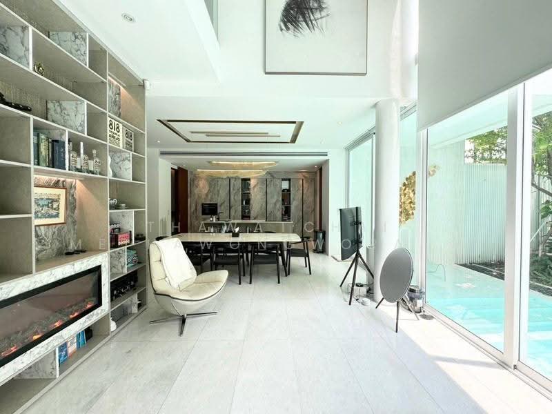 4-BR House, Bangkok, Phra Kanong Nua, Watthana, Bangkok, 4 Bedrooms, 284 sqm, Single Detached House For Sale, by Thawatchai Methawongworakul, 500526464 - DDproperty.com