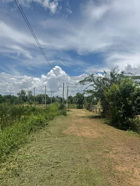 Land and house for sale in Phanat Nikhom, Chonburi. Beautiful house, move in Ready, Chon Buri (Pattaya), Phanat Nikhom, Chon Buri (Pattaya), , 8,708 sqm, Land For Sale, by A House Property Co.,Ltd., 500526466 - DDproperty.com