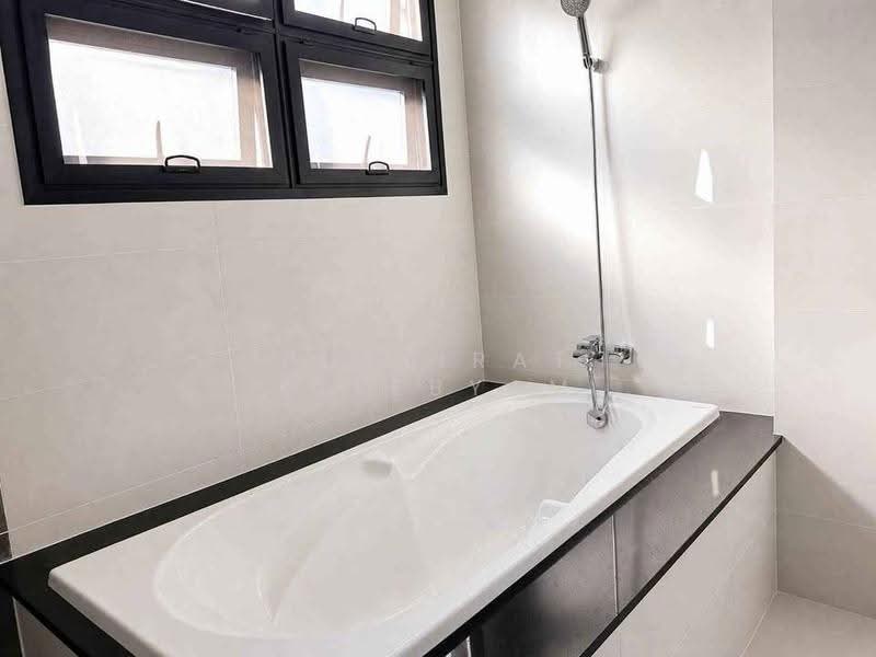 undefined, Phuket, Pa Khlok, Thalang, Phuket, 4 Bedrooms, 382 sqm, Single Detached House For Sale, by Puttirat Kleebyam, 500526480 - DDproperty.com