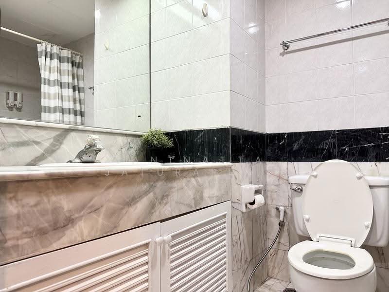 The Grand Regent, Bangkok, 2 2/399 Soi Mahatlek Luang 2, Lumphini, Pathum Wan, Bangkok, Studio, 38 sqm, Condo For Rent, by Yaninatta Jaturaphut, 500526514 - DDproperty.com