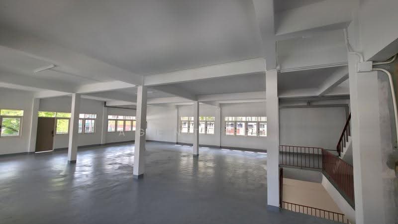 For Rent/Sale: 3-Story Commercial Building ,Soi Pracha Songkhro 2, near MRT Rama 9 (SPSAD4152), Bangkok, Din Daeng, Bangkok, , 624 sqm, Shophouse For Sale, by Agent Pla, 500526516 - DDproperty.com