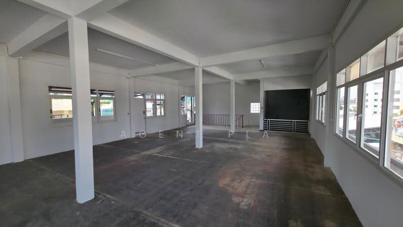 For Rent/Sale: 3-Story Commercial Building ,Soi Pracha Songkhro 2, near MRT Rama 9 (SPSAD4152), Bangkok, Din Daeng, Bangkok, , 624 sqm, Shophouse For Sale, by Agent Pla, 500526516 - DDproperty.com