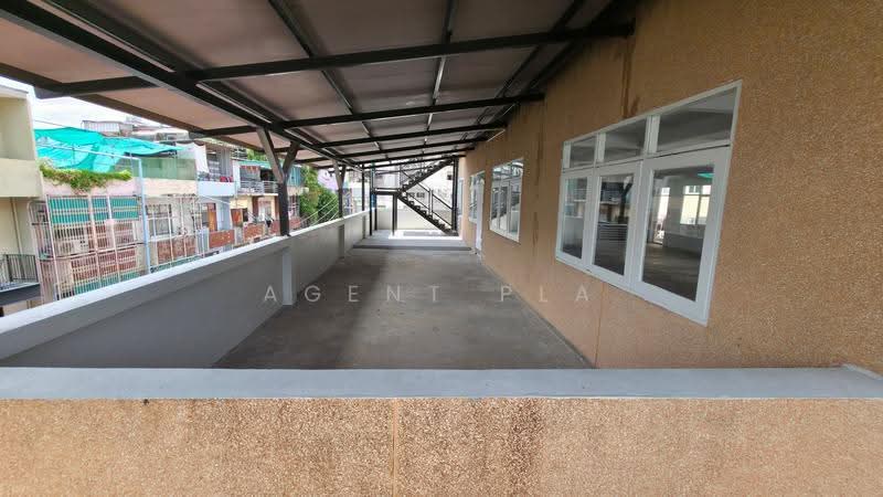 For Rent/Sale: 3-Story Commercial Building ,Soi Pracha Songkhro 2, near MRT Rama 9 (SPSAD4152), Bangkok, Din Daeng, Bangkok, , 624 sqm, Shophouse For Sale, by Agent Pla, 500526516 - DDproperty.com