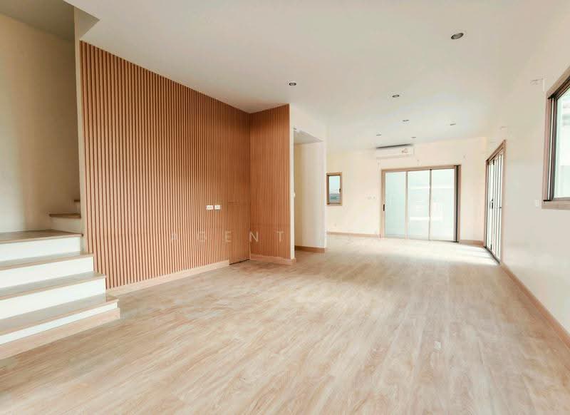 Villette City Pattanakarn 38, Bangkok, Phatthanakan Road, Prawet, Bangkok, 4 Bedrooms, 250 sqm, Townhouse For Sale, by Agent Pla, 500526532 - DDproperty.com