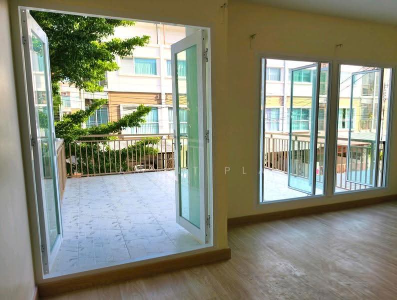 Villette City Pattanakarn 38, Bangkok, Phatthanakan Road, Prawet, Bangkok, 4 Bedrooms, 250 sqm, Townhouse For Sale, by Agent Pla, 500526532 - DDproperty.com