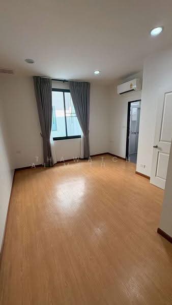 ทาวน์เฮ้าส์ 4-ห้องนอน, กรุงเทพ, บางจาก, พระโขนง, กรุงเทพ, 230 ตร.ม., ทาวน์เฮ้าส์ ให้เช่า, โดย Thawatchai Methawongworakul, 500526536 - DDproperty.com
