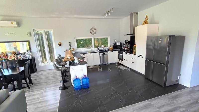 3-BR Villa, Prachuap Khiri Khan, Thap Tai, Hua Hin, Prachuap Khiri Khan, 3 Bedrooms, 220 sqm, Villa For Sale, by Sirisongkran Kasemkun, 500526622 - DDproperty.com