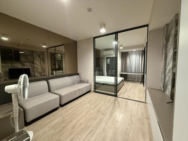 IDEO Sathorn-Wongwian Yai, Bangkok, 219 Soi Krung Thonburi 1, Khlong Ton Sai, Khlong San, Bangkok, 1 Bedroom, 35 sqm, Condo For Sale, by Keerati Benjasupawan, 500526630 - DDproperty.com