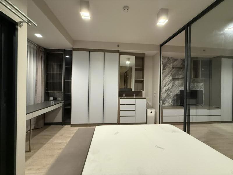 IDEO Sathorn-Wongwian Yai, Bangkok, 219 Soi Krung Thonburi 1, Khlong Ton Sai, Khlong San, Bangkok, 1 Bedroom, 35 sqm, Condo For Sale, by Keerati Benjasupawan, 500526630 - DDproperty.com