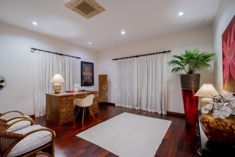 Orchid Palm Homes 1, Prachuap Khiri Khan, Nong Kae, Hua Hin, Prachuap Khiri Khan, 5 Bedrooms, 900 sqm, Villa For Sale, by Sirisongkran Kasemkun, 500526651 - DDproperty.com