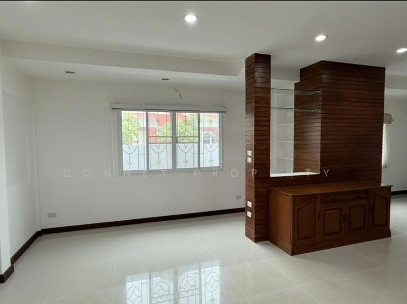 หมู่บ้าน รติรมย์ วิล, กรุงเทพ, สวนผัก, ตลิ่งชัน, กรุงเทพ, 175 ตร.ม., ทาวน์เฮ้าส์ ขาย, โดย Connex Property, 500526677 - DDproperty.com
