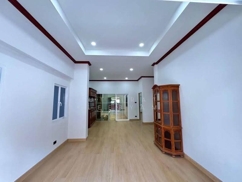 undefined, Phuket, Ratsada, Muang Phuket, Phuket, 4 Bedrooms, 325 sqm, Single Detached House For Sale, by Puttirat Kleebyam, 500526717 - DDproperty.com