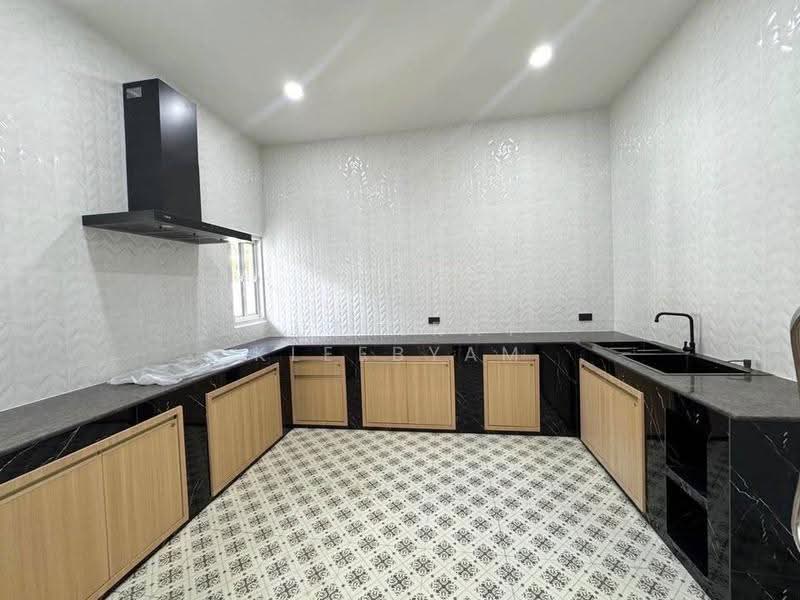 undefined, Phuket, Ratsada, Muang Phuket, Phuket, 4 Bedrooms, 325 sqm, Single Detached House For Sale, by Puttirat Kleebyam, 500526717 - DDproperty.com