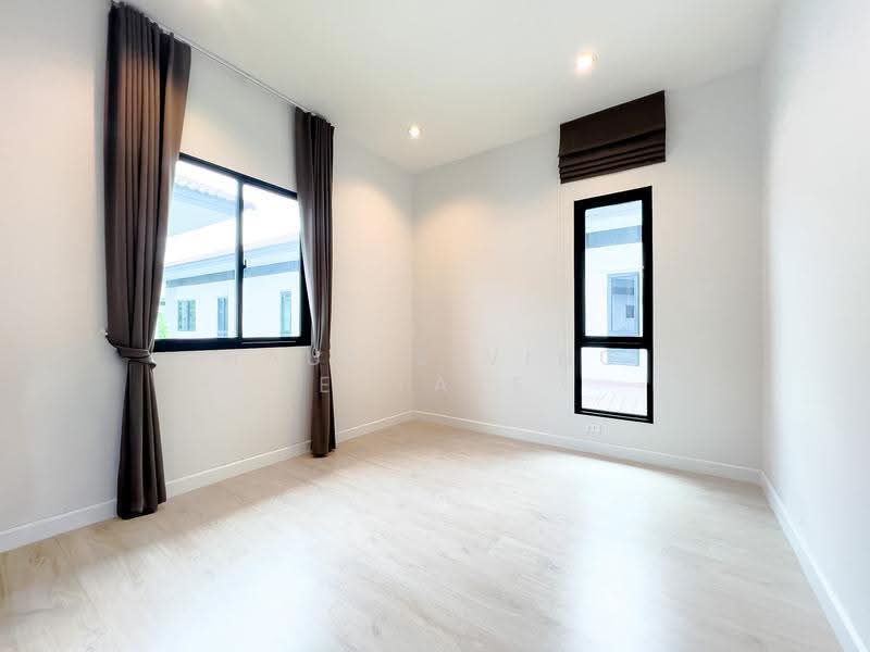 Zerene Ratchaphruek-Chaengwattana, Nonthaburi, Khlong Khoi, Pak Kret, Khlong Khoi, Pak Kret, Nonthaburi, 5 Bedrooms, 175 sqm, Single Detached House For Sale, by Haus Living Estate, 500526761 - DDproperty.com