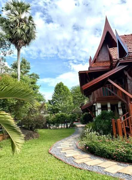 Thai-Style Pool Villa in a Prime Location Thalang, Phuket, , Thep Krasattri, Thalang, Phuket, 3 Bedrooms, 400 sqm, Single Detached House For Sale, by Connex Property, 500526797 - DDproperty.com