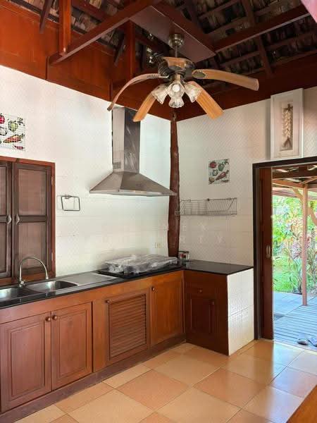 Thai-Style Pool Villa in a Prime Location Thalang, Phuket, , Thep Krasattri, Thalang, Phuket, 3 Bedrooms, 400 sqm, Single Detached House For Sale, by Connex Property, 500526797 - DDproperty.com