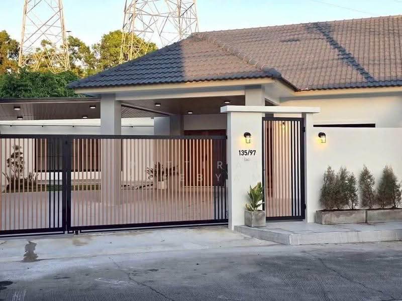 undefined, Phuket, Ratsada, Muang Phuket, Phuket, 4 Bedrooms, 325 sqm, Single Detached House For Sale, by Puttirat Kleebyam, 500526813 - DDproperty.com