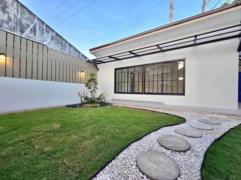 undefined, Phuket, Ratsada, Muang Phuket, Phuket, 4 Bedrooms, 325 sqm, Single Detached House For Sale, by Puttirat Kleebyam, 500526813 - DDproperty.com