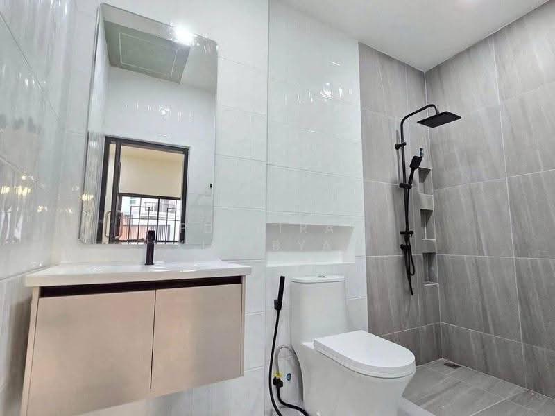 undefined, Phuket, Ratsada, Muang Phuket, Phuket, 4 Bedrooms, 325 sqm, Single Detached House For Sale, by Puttirat Kleebyam, 500526813 - DDproperty.com