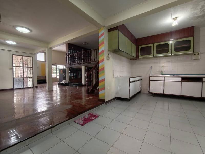 บ้านพร้อมที่ดินขนาด 184 ตารางวา Land for Sale 184 Sq.wha, Bangkok, ประชาอุทิศ 45, Rat Burana, Bangkok, 3 Bedrooms, 300 sqm, Single Detached House For Sale, by Thanatsorn Hongmanop, 500526893 - DDproperty.com